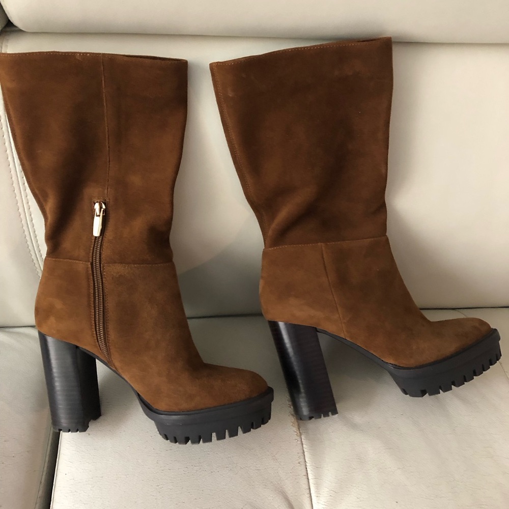 Vince Camuto Suede Boots with size zipper